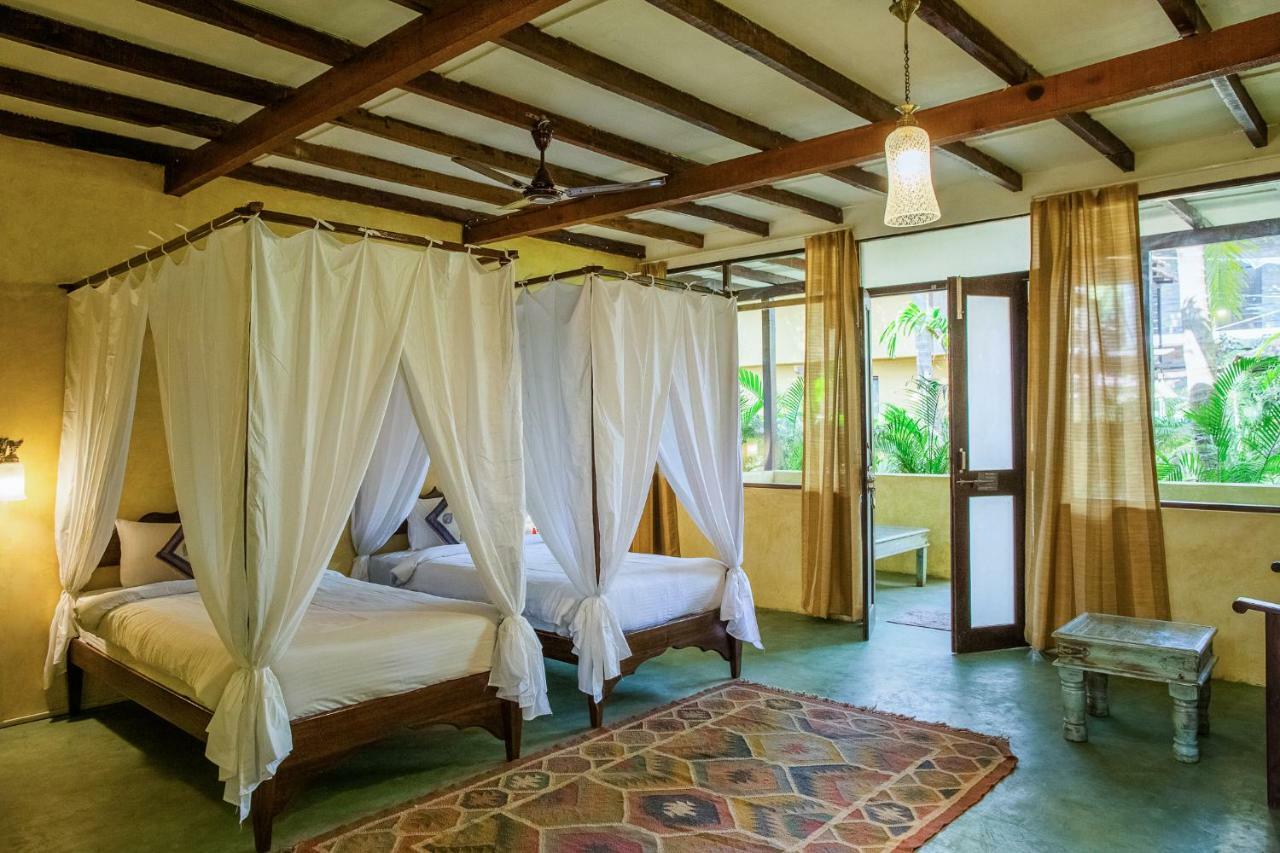 Devarya Wellness Beach Resort Morjim Exterior foto
